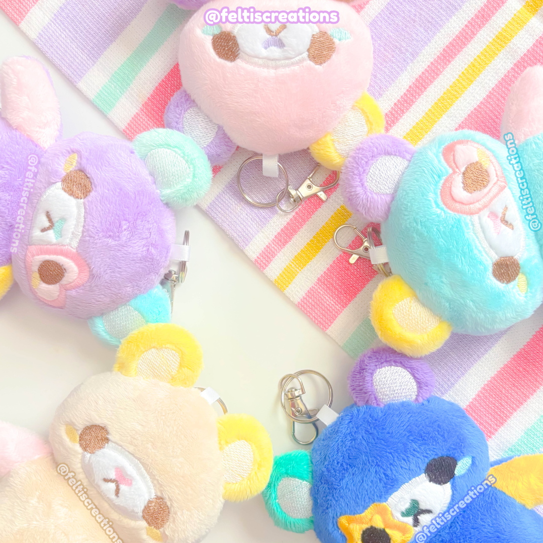 Cozy Cuddles XL Plush Keychain (Mystery Box)