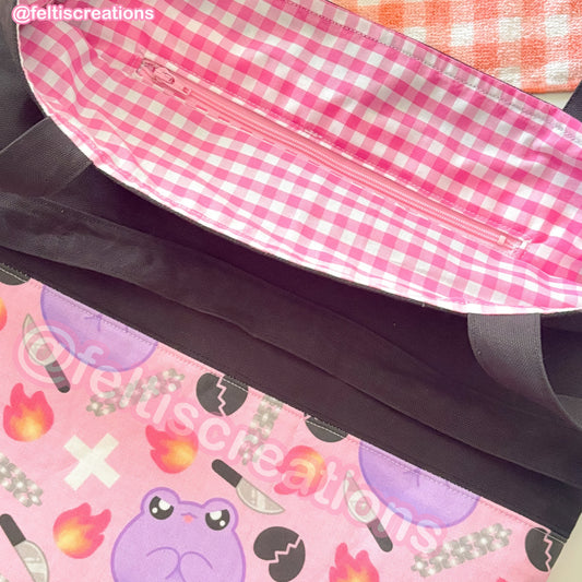 Knife Frog Tote Bag