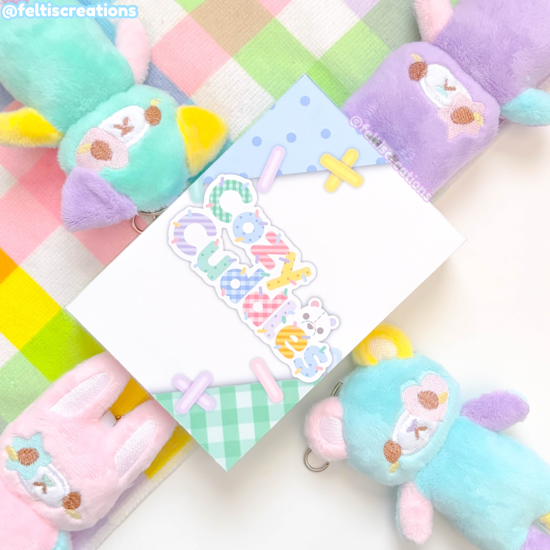 Cozy Cuddles Plush Keychain (Mystery Box)